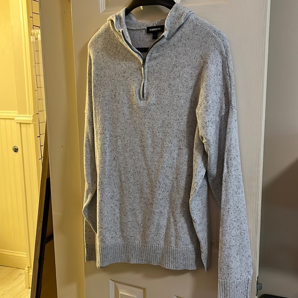 EXPRESS MEN Grey Lightweight Quarter Zip Hooded Sweater, Large